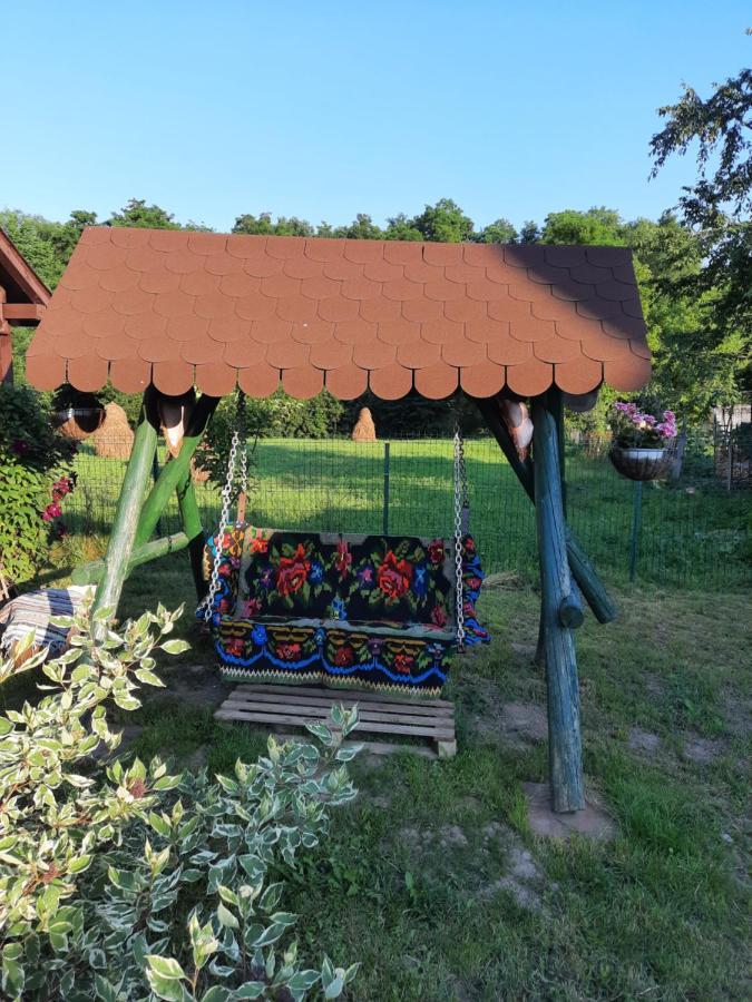 Villa Casa Bunicilor Ciprian Porumbescu Esterno foto